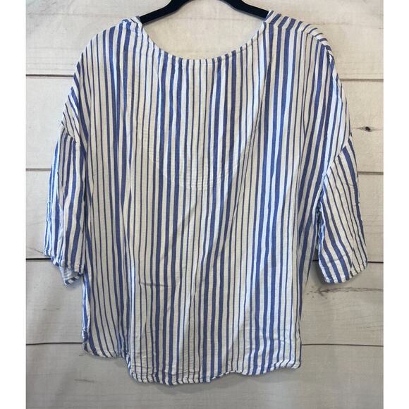 French Laundry Women's Top Sz LG Perfect Summer Top Button Details Preppy - Picture 6 of 6
